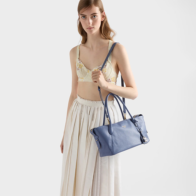 prada ouvert large leather tote bag #1bg661